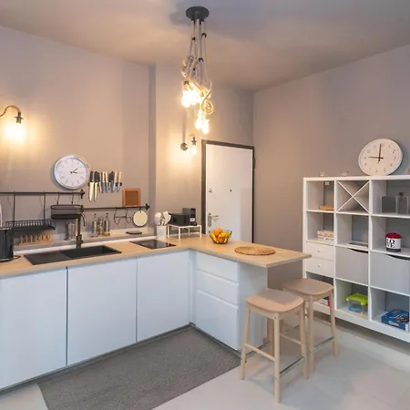 White House - Happy Apartment